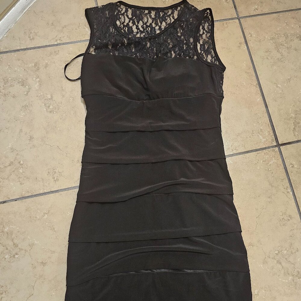 B. Darlin Black Fitted Sleeveless Dress